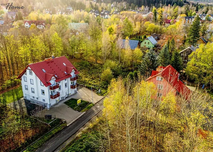 Apartment Wonder - Z Garazem, Ogrodkiem, Miejscem Na Grilla I Widokiem Na Karkonosze